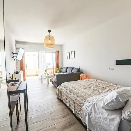 Casa Ari, Beautiful Ocean View Terrace Apartamento *